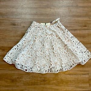 NWT Alice and Olivia lace skirt